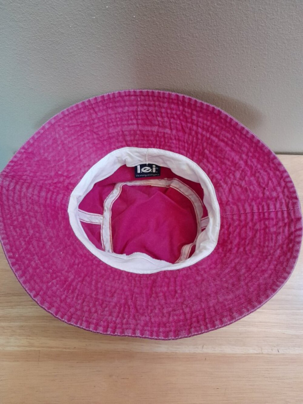 LEI Vintage Y2K Pink Canvas Bucket Hat w Buckle Accent - Picture 7 of 8